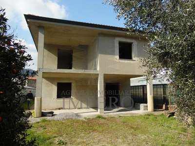 Villa a schiera in vendita a Camporosso