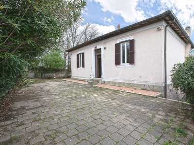 Villa in vendita a Viterbo - Zona: San Martino al Cimino