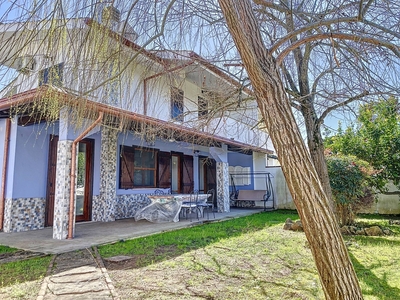Villa quadrifamiliare in vendita a Sabaudia