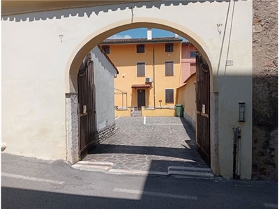 Casa Indipendente in Via Zamboni, 18, Valeggio sul Mincio (VR)