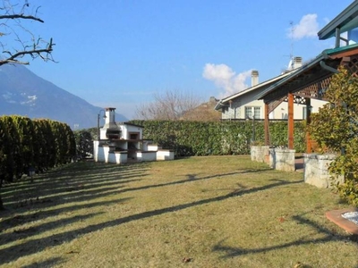villa in vendita a Castione