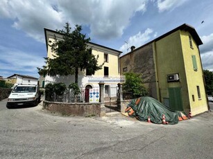 Appartamento in Vendita ad Lonato del Garda - 165000 Euro
