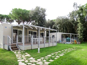 Casa a Baia Domizia con piscina