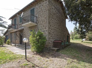 Casa in vendita in Fiera di Viterbo, Italia