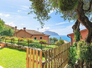 Dimora di pregio con affaccio panoramico sul mare della Riviera di Levante