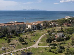 In Vendita: Splendido Attico con Panorama a 360° sul Golfo di Follonica e Colline, Toscana