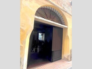 Rustico in Vendita a Mantova, zona Centro storico, 70'000€, 120 m²
