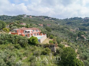 Villa in vendita con vista sul mare ligure