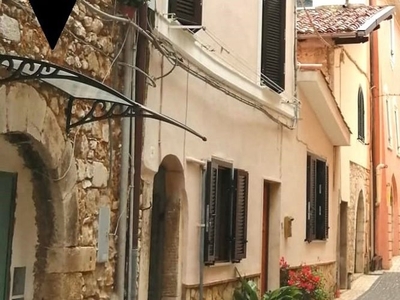 Appartamento in Vicolo Dell' Arpia, 18, Sezze (LT)