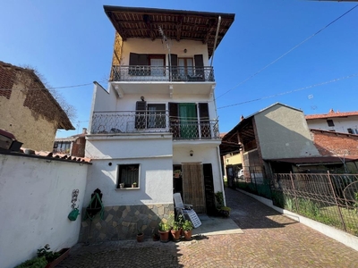 Vendita casa indipendente Candia Canavese (TO)