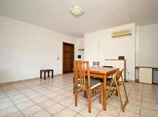 3 Locali con Terrazzo - Cabras