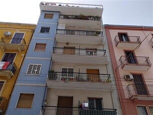Appartamento - 3 vani a Libertà, Bari