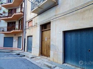 APPARTAMENTO A DUE PASSI DAL VIALE ITALIA con gara