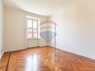 Appartamento in Affitto a Milano, zona Buenos Aires, 3'000€, 150 m²