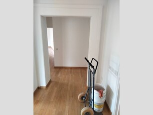 Appartamento in Affitto a Milano, zona Corvetto, 1'900€, 115 m²