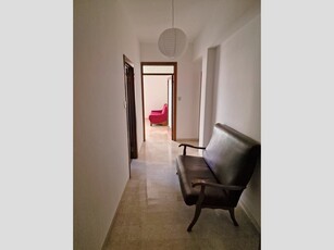 Appartamento in Affitto a Perugia, zona Semicentro, 750€, 100 m², arredato