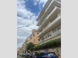 Appartamento in Affitto a Roma, zona Colli Albani, 3'000€, 260 m²