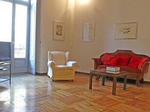 Appartamento in Affitto a Torino, zona Centro, 1'650€, 173 m²