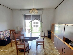 Appartamento in Vendita a Ascoli Piceno, zona Monticelli, 110'000€, 120 m²
