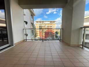 Appartamento in Vendita a Benevento, zona Mellusi/Atlantici, 325'000€, 150 m²