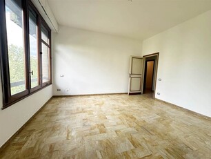 Appartamento in vendita a Firenze in Viale Redi
