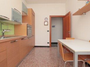 Appartamento in Vendita a Genova, zona Marassi, 139'000€, 80 m²