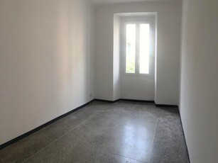 Appartamento in Vendita a Genova, zona Marassi, 95'000€, 89 m²