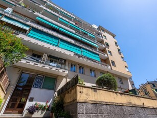 Appartamento in Vendita a Genova, zona San Fruttuoso, 157'000€, 104 m²