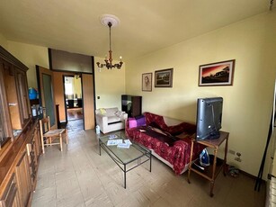 Appartamento in Vendita a Lucca, zona Sant'Anna, 120'000€, 120 m²