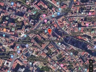Appartamento in Vendita a Napoli, zona avvocata, 425'000€, 236 m²