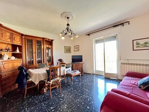 Appartamento in Vendita a Pisa, 270'000€, 120 m², con Box