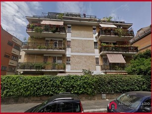 Appartamento in Vendita a Roma, 377'250€, 124 m²
