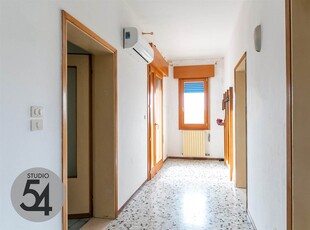 Appartamento indipendente abitabile in zona Cavallino a Cavallino Treporti