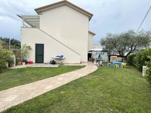 Appartamento indipendente in ottime condizioni in zona San Lazzaro a Sarzana