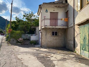 Appartamento indipendente in zona San Giovanni a Giffoni Valle Piana