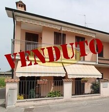 Appartamento trilocale in villa