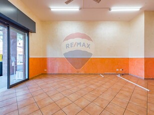 Attività commerciale in Vendita a Roma, zona Borghesiana, 69'000€, 50 m²