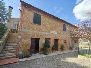 Azienda agricola in vendita a San Quirico d'Orcia