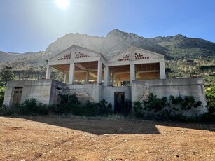 Bifamiliare in Contrada Gagliardetta a Castellammare del Golfo