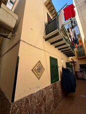 Bilocale da ristrutturare in zona Noce a Palermo