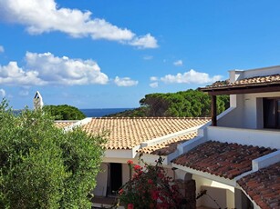 Bilocale ristrutturato in zona Baja Sardinia a Arzachena