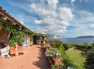 Casa in vendita in Punta Molara, Italia