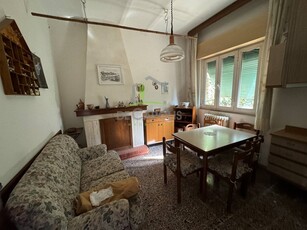 Casa Indipendente in Vendita a Ascoli Piceno, zona Villa Sant'Antonio, 98'000€, 155 m²
