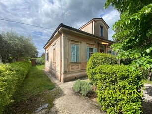 Casa Indipendente in Vendita a Gorizia, zona Montesanto, 157'000€, 142 m²