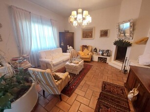 Casa Indipendente in Vendita a Pisa, zona Ospedaletto, 545'000€, 280 m², con Box