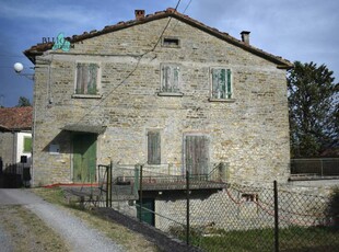 Casa indipendente in Vendita a Santa Sofia Santa Sofia