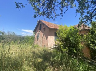 Casa indipendente in Vendita a Sassello via montesavino