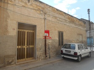 Casa Indipendente in Vendita a Trapani, 80'000€, 169 m²