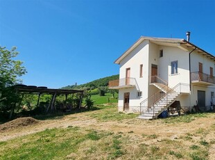 Casa singola a San Severino Marche