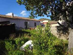 Casa singola da ristrutturare in zona Frazione Bindua a Iglesias